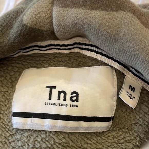 Aritzia camouflage hoodie - Picture 3 of 3